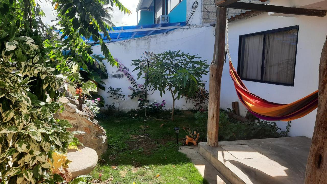 Ferienwohnung Alma De Cedrela Puerto Ayora  Exterior foto