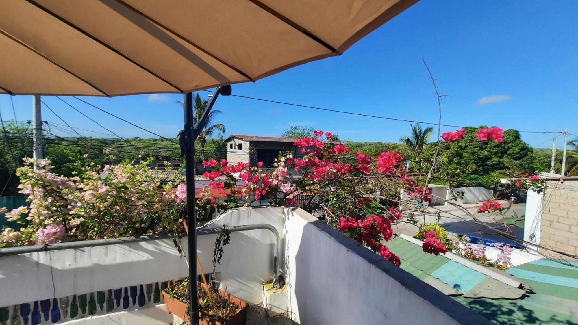 Ferienwohnung Alma De Cedrela Puerto Ayora  Exterior foto